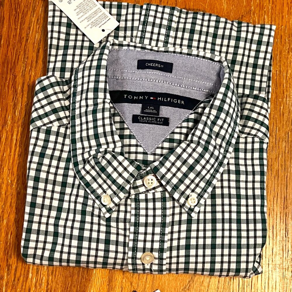 Tommy Hilfiger Men's Size L 100% Cotton  L/S Button Down Shirt. Green Plaid. NWT